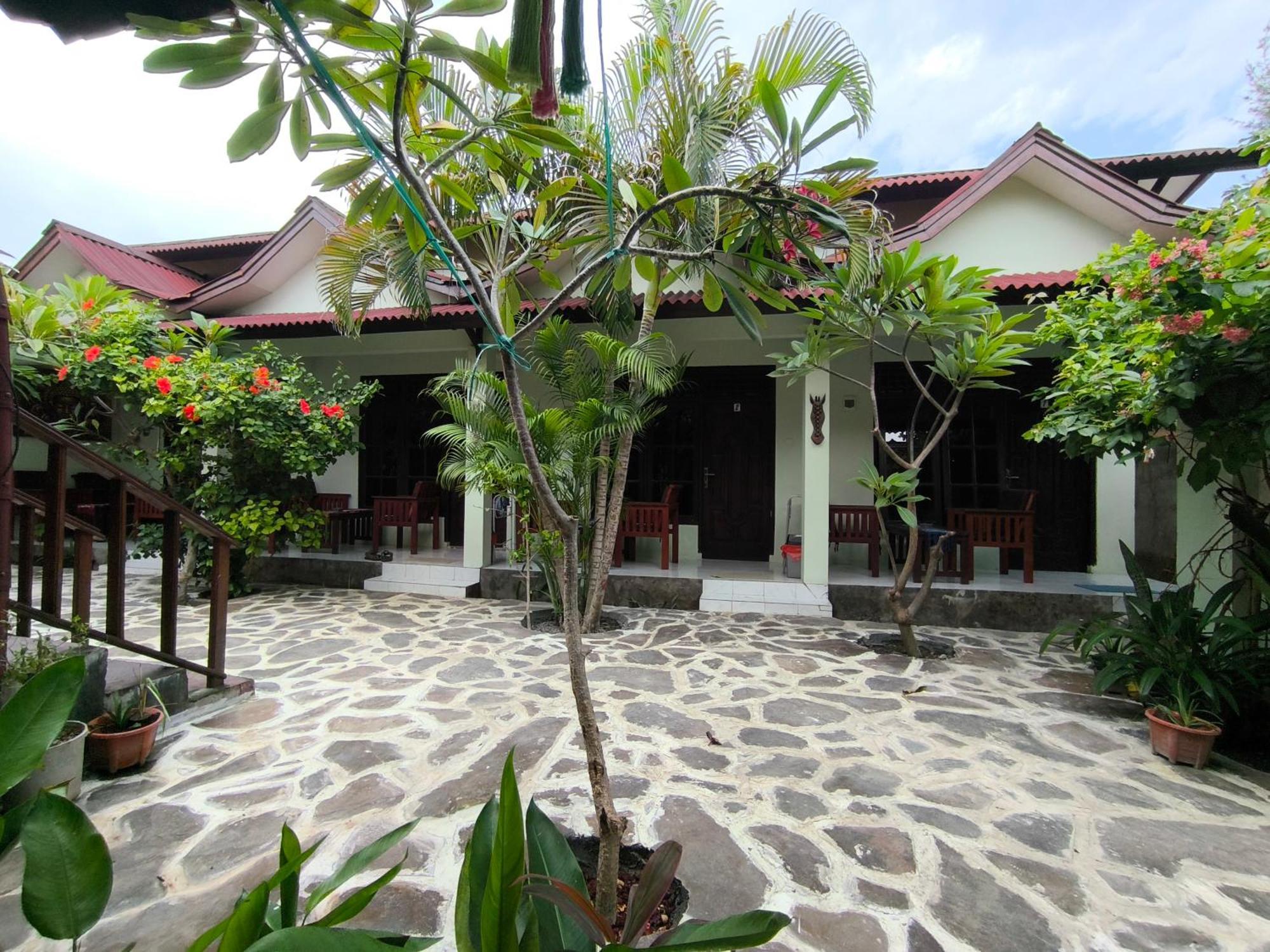 Gili Mesari Cottages & Homestay Gili Trawangan Exterior photo