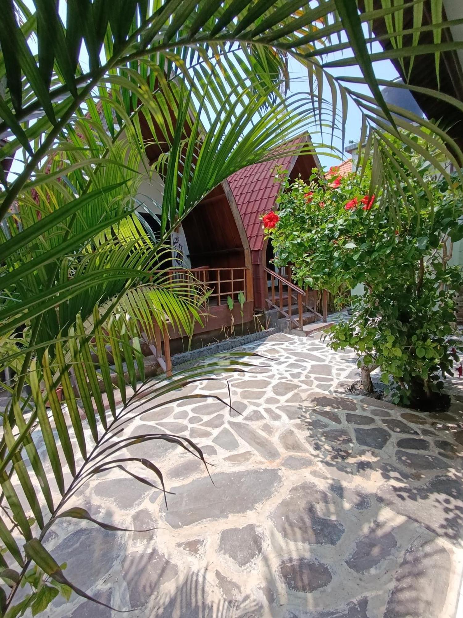 Gili Mesari Cottages & Homestay Gili Trawangan Exterior photo